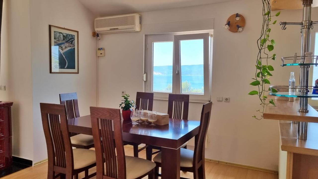 Apartments Gajo Omis Exterior photo